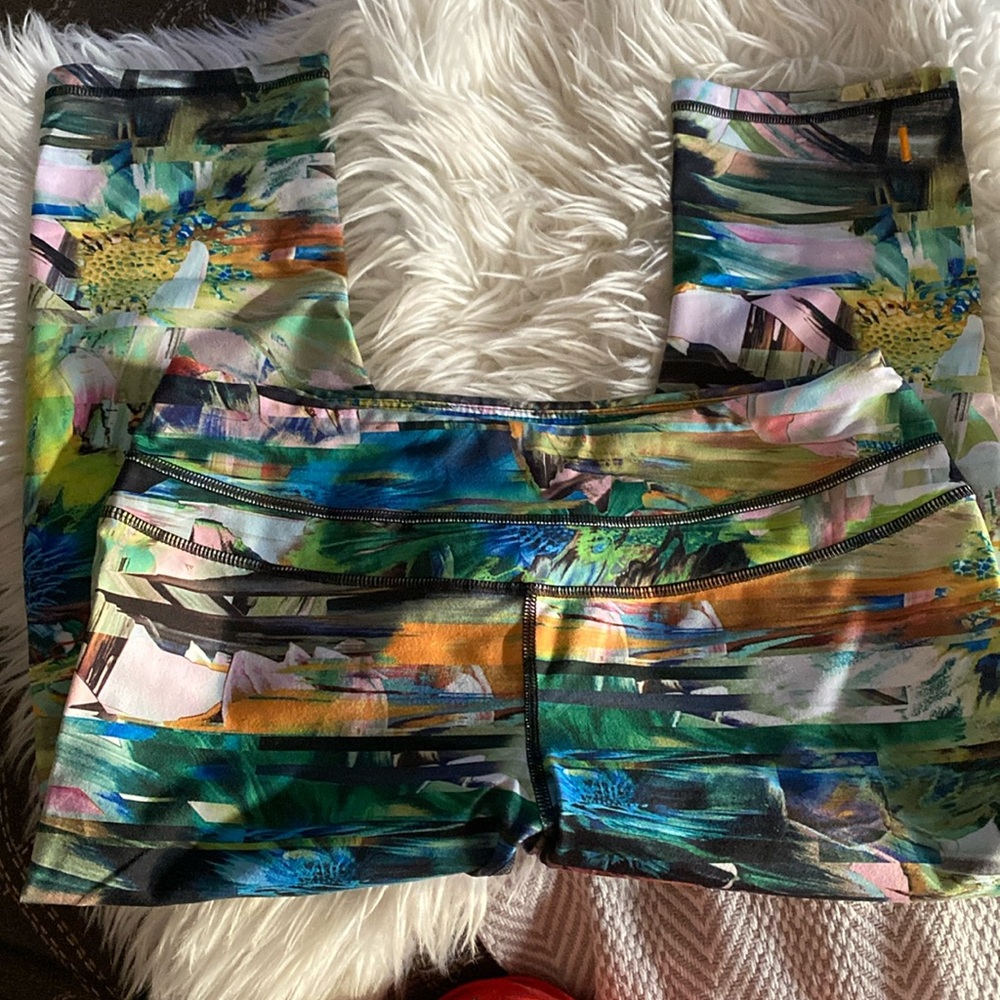 Lucy Leggings Blurred Floral Sz. Large